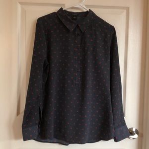 Not new long sleeves shirt, color black, size M, brand Ann Taylor.